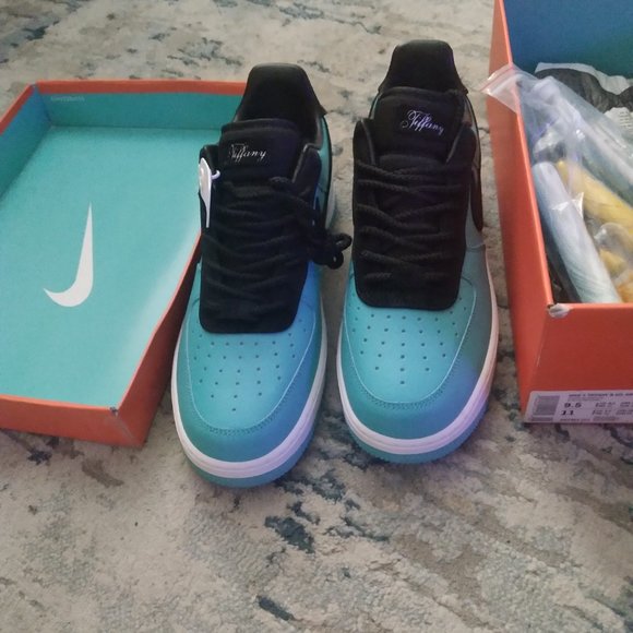 9.5 Tiffany Air force 1s - Picture 3 of 3
